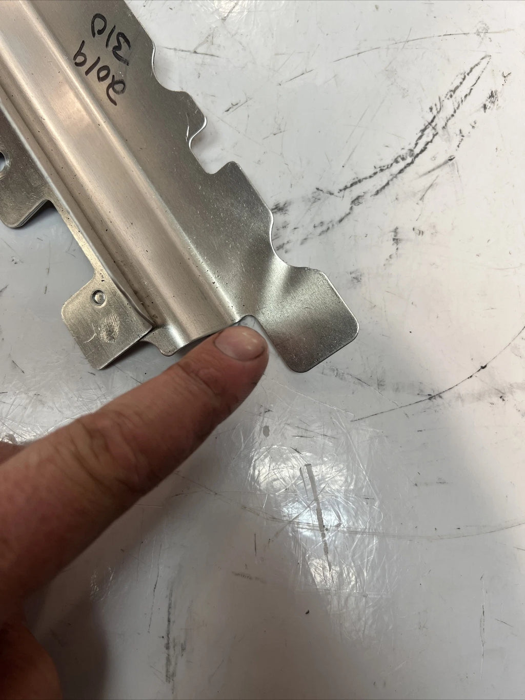 Kawasaki Plate RH for Kawasaki (OEM 13272-1563)