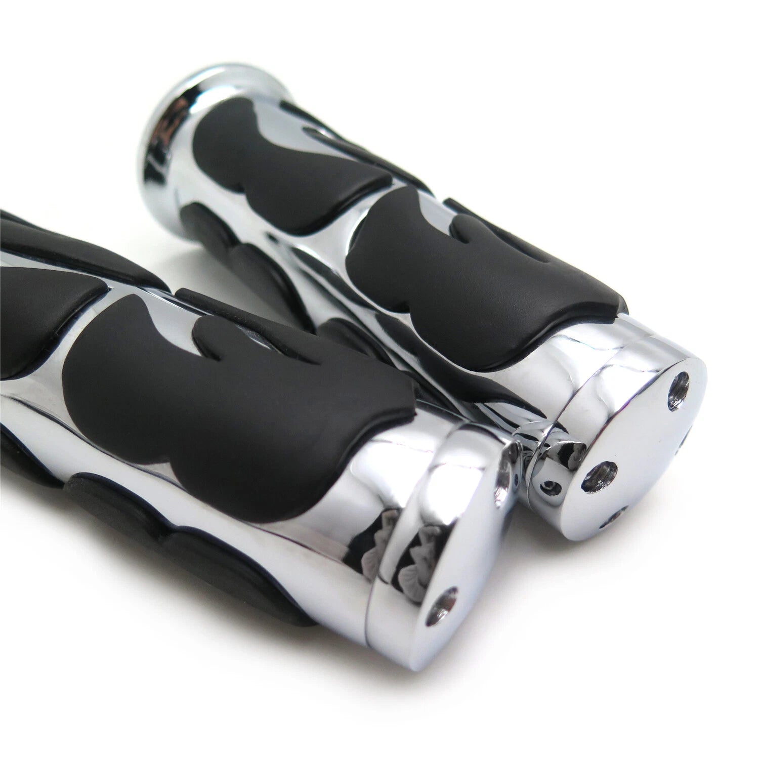 Custom Flame Chrome Hand Grip for Universal Motorcycle (1" 25mm Handlebar)