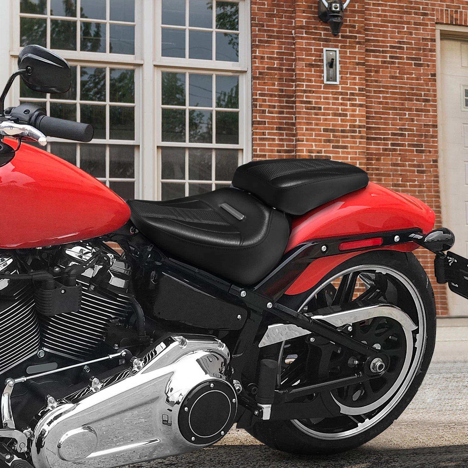 Black Driver & Passenger Seat for Harley Breakout FXBR FXBRS 114 (2018–2023)
