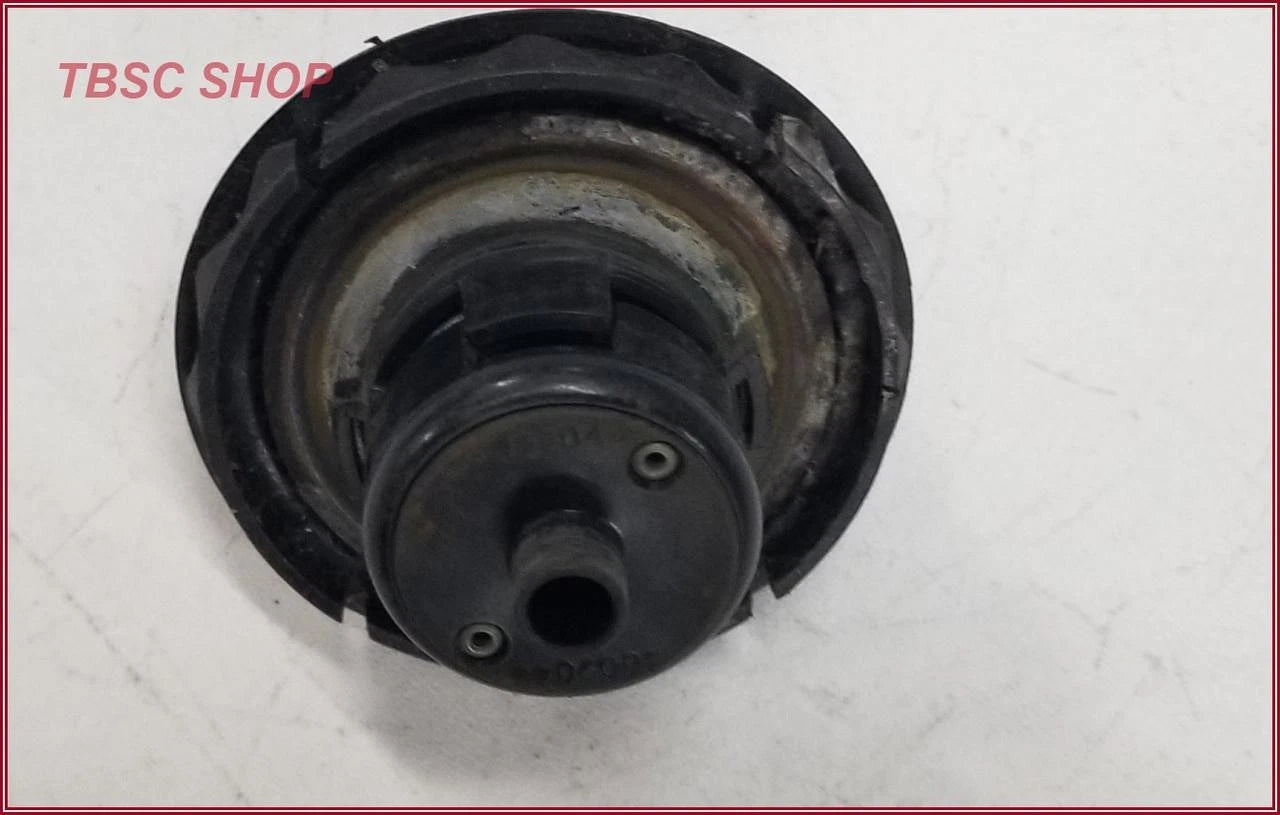 Fuel Tank Cap for Jaguar XK8 XKR XJ8 XJR (2000–2003) OEM