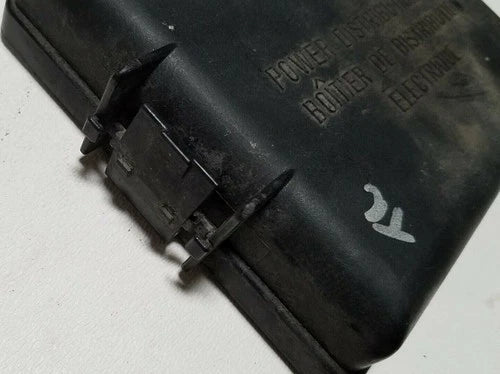 Engine Bay Fuse Box Cover for Town Car (1998–2011) F8VB-14A003-C