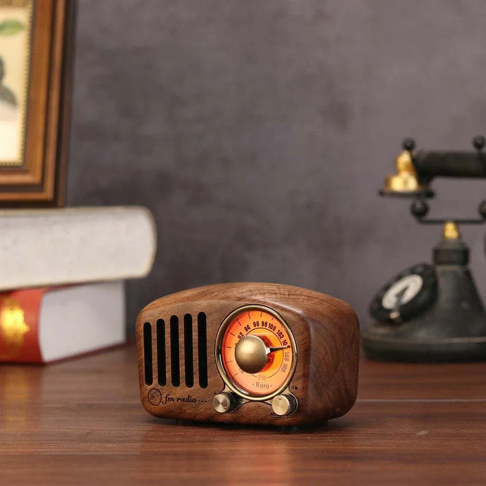 Vintage Bluetooth Speaker Greadio Walnut Wooden FM Radio