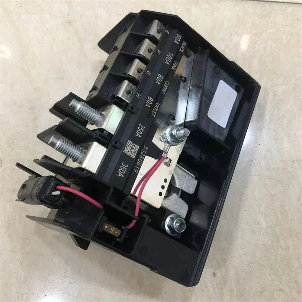 Fused Battery Terminal for Chevrolet Malibu (2016-2020)