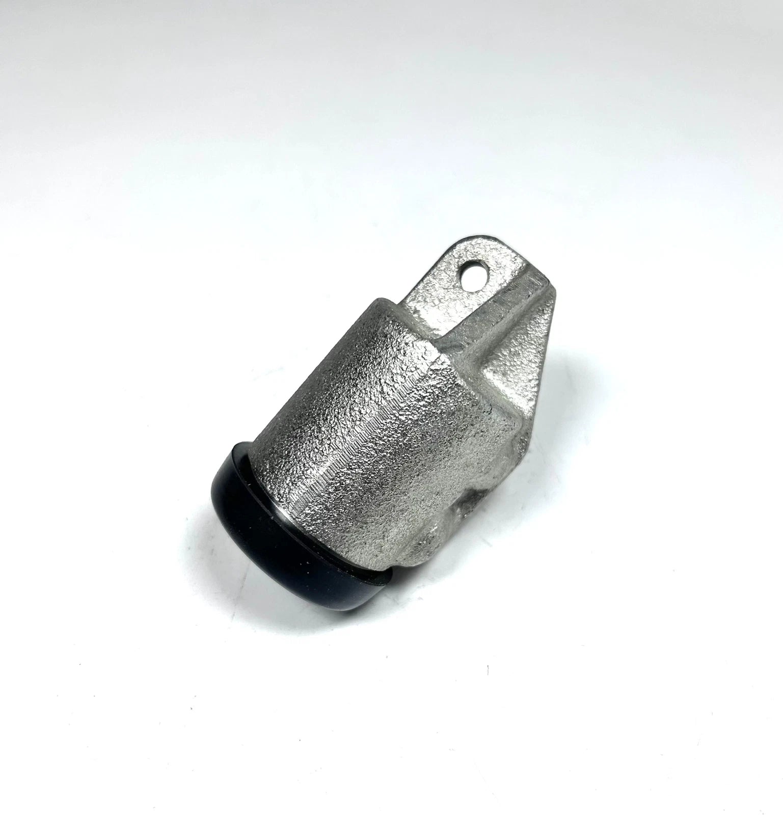 Wheel Cylinder - Right for Shorelander AH160602