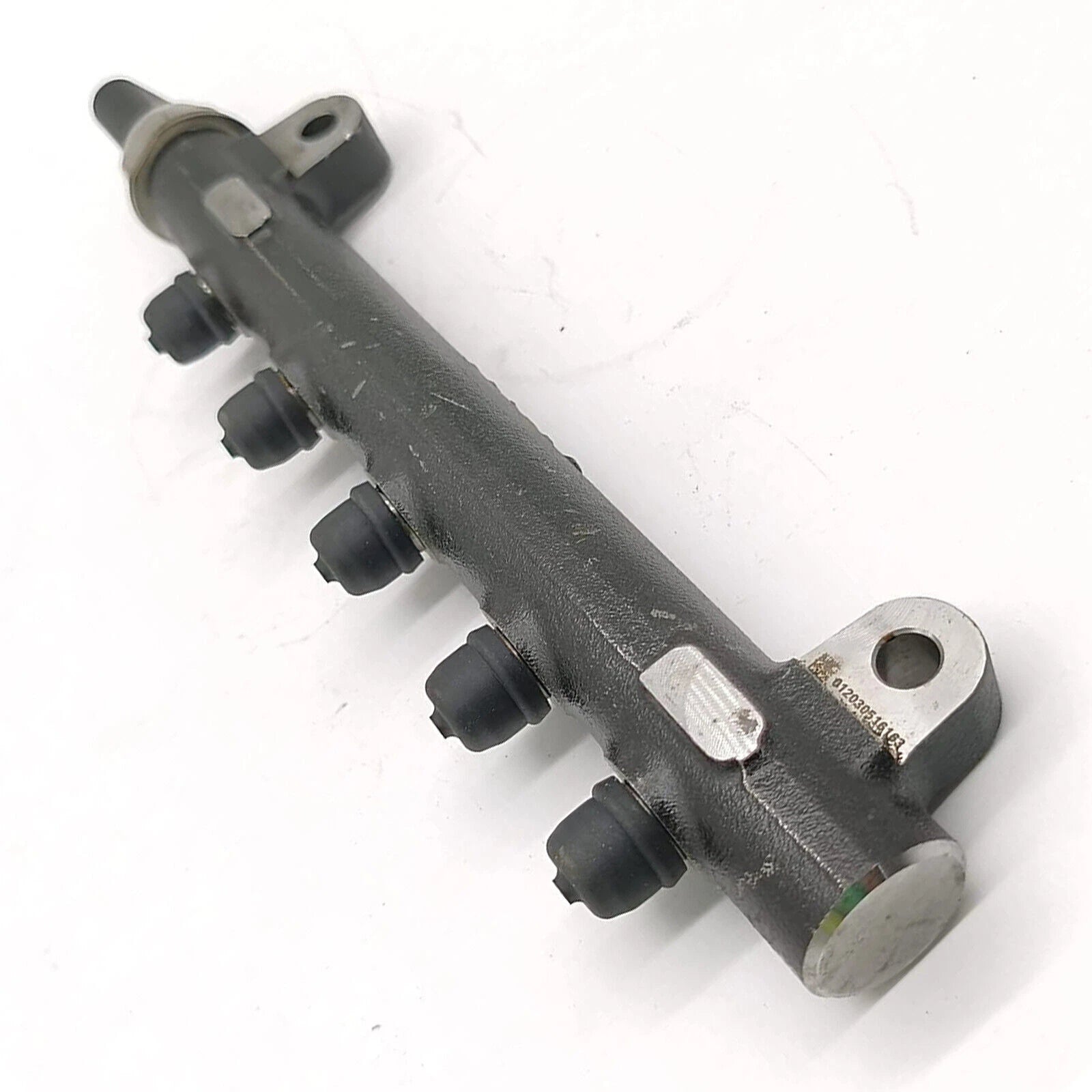 Fuel Injector 28240435 7030409 150120-00062A for Doosan D24 (T450-T590)