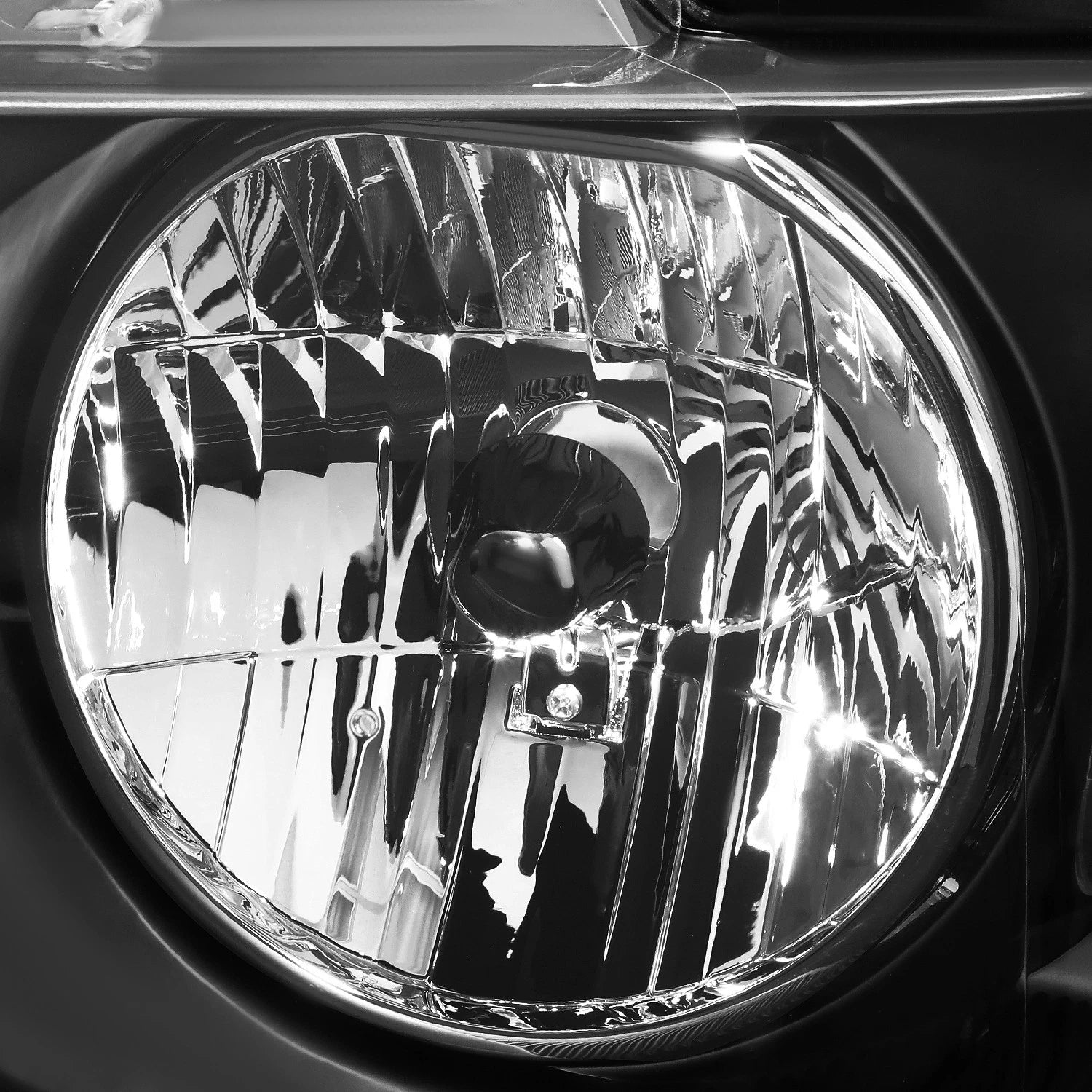 Pair of Headlights for Ford F150 (2004–2008) - Black Housing, Clear Lens