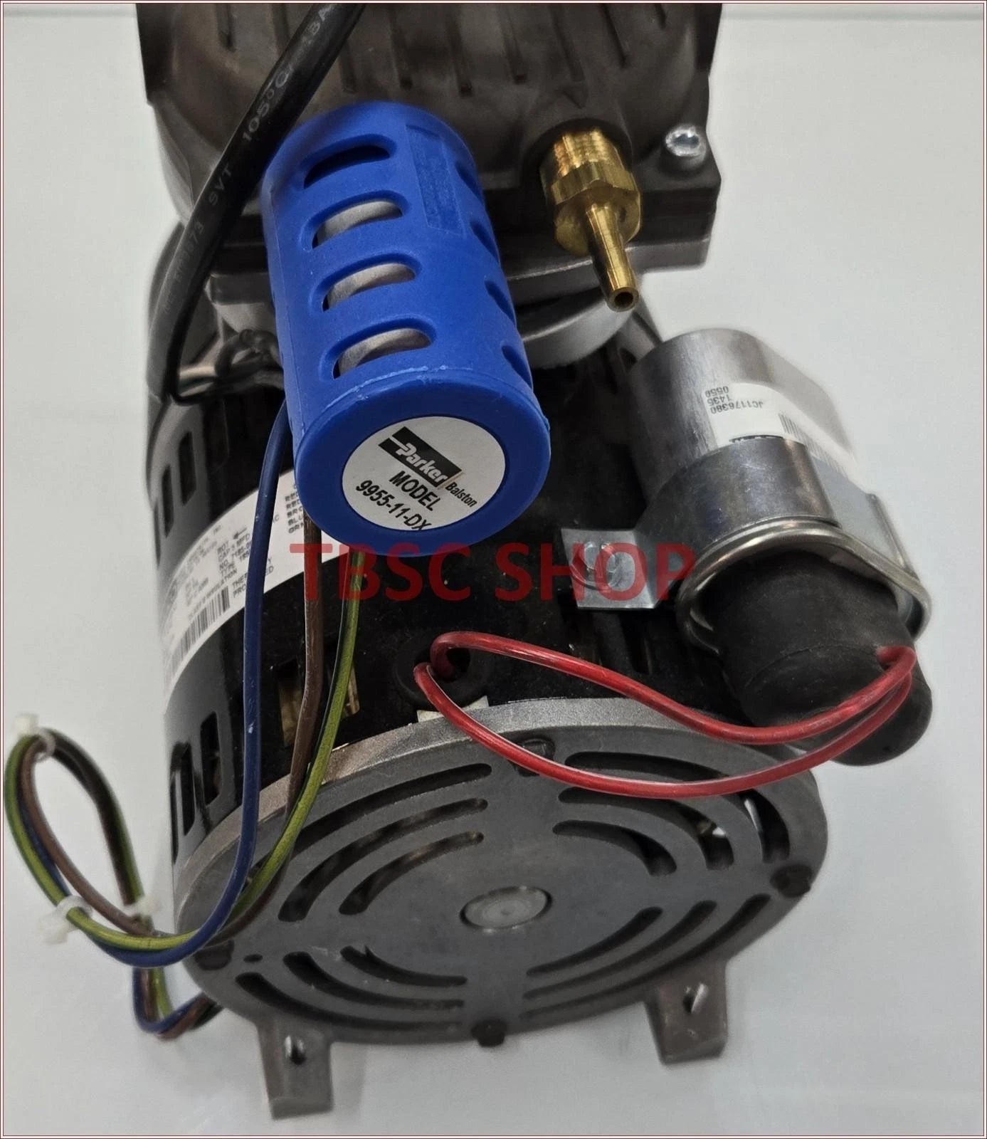 Gast 74R130-P114-H200X Vacuum Pump for Various Applications