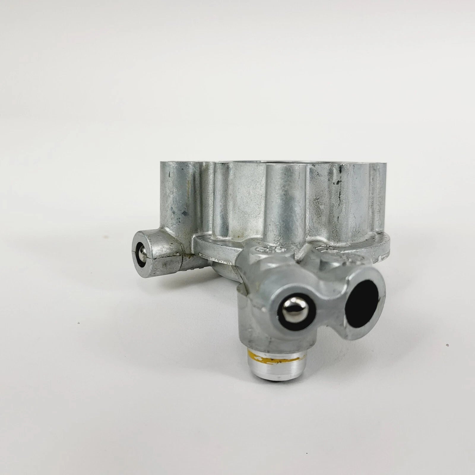 Oil Pump Housing for Harley Davidson Touring Dyna Softail Twin Cam 88 (1999–2006) 26290-99
