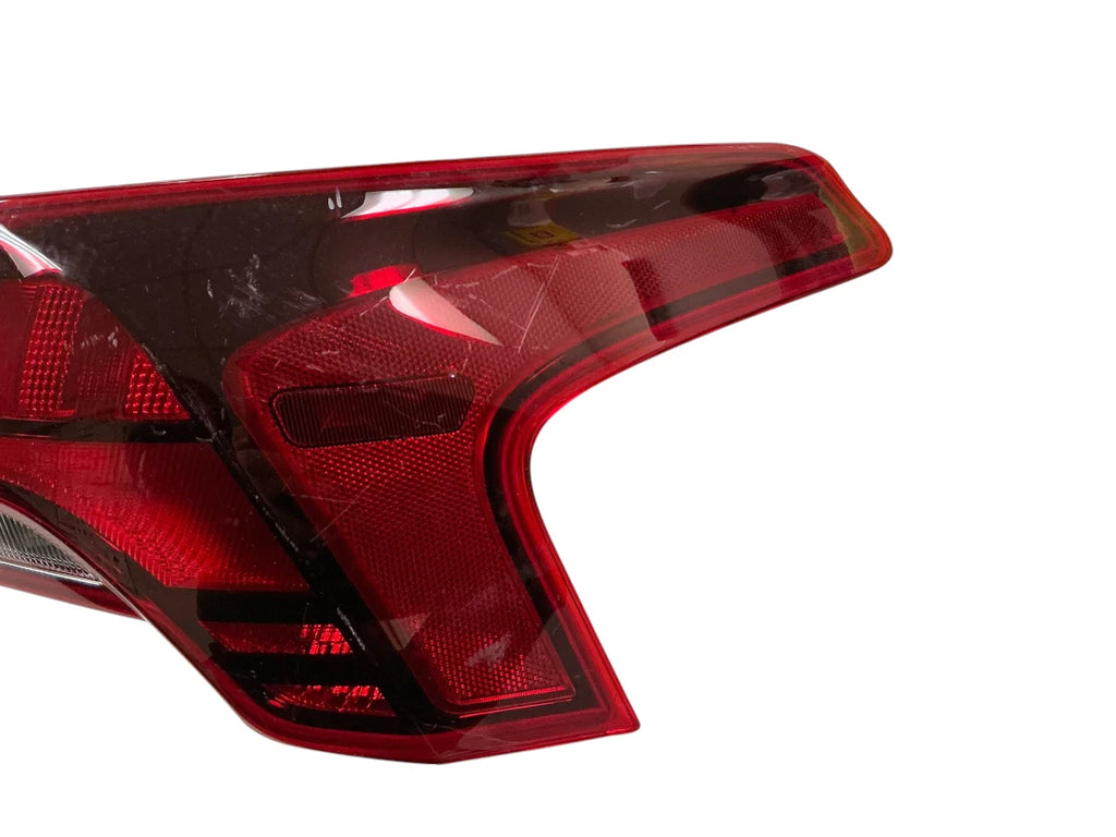 Halogen Taillight for Hyundai Santa Fe (2021–2023) 92402-S2500