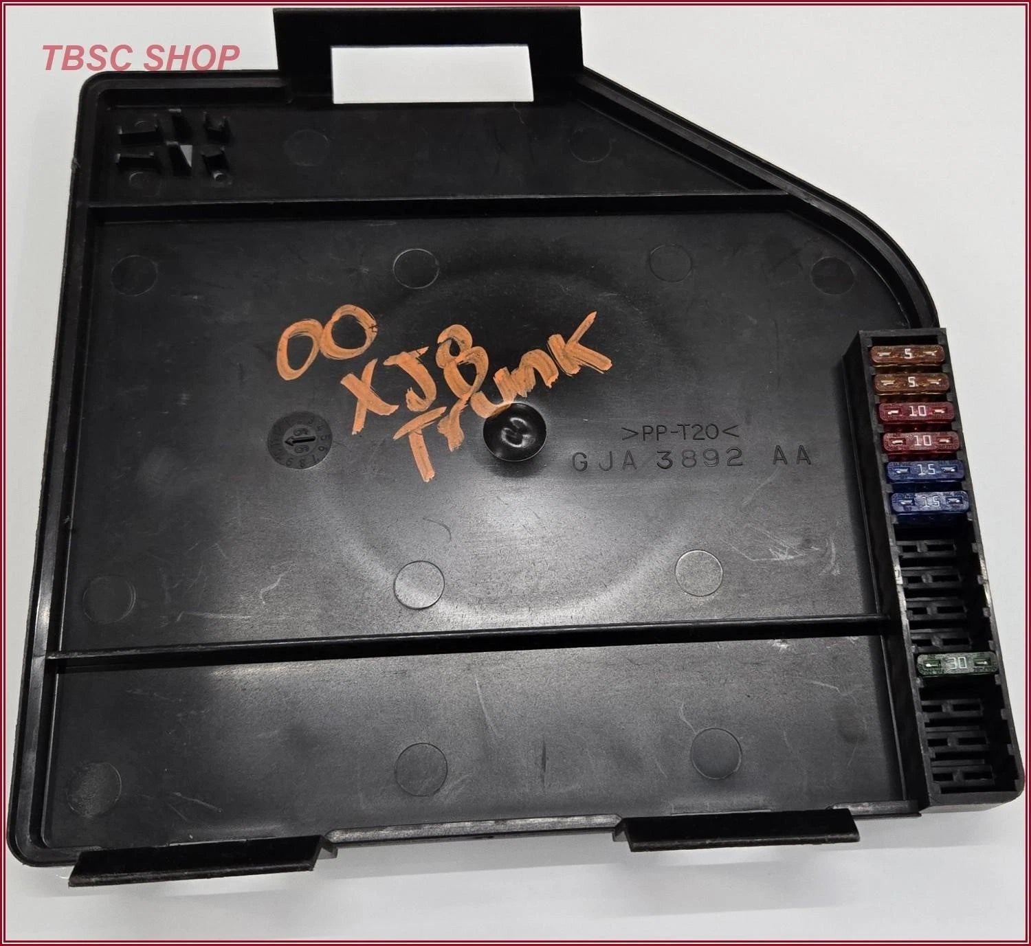 Rear Fuse Box Cover for Jaguar XJ8 VDP XJR (1998–2003)