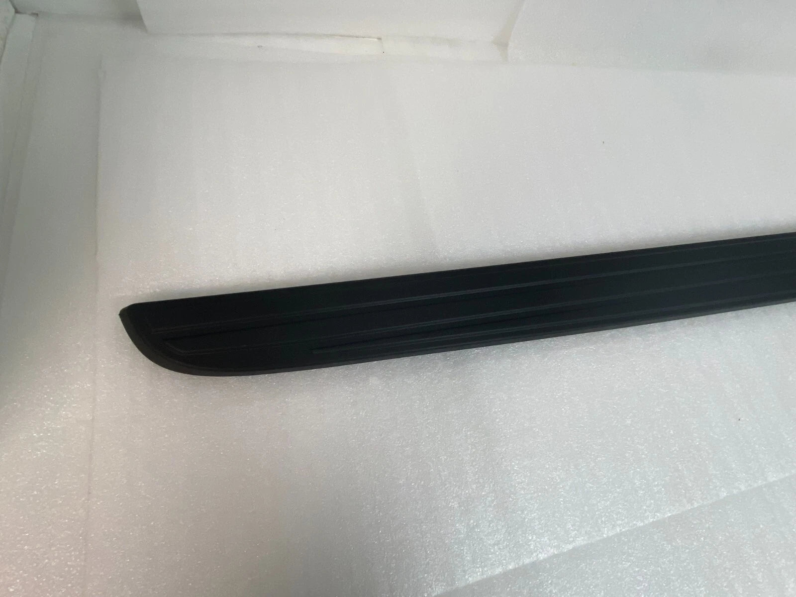 Upper Rail Trim for Ford Ranger (2019–2022) KB3Z21291A40A