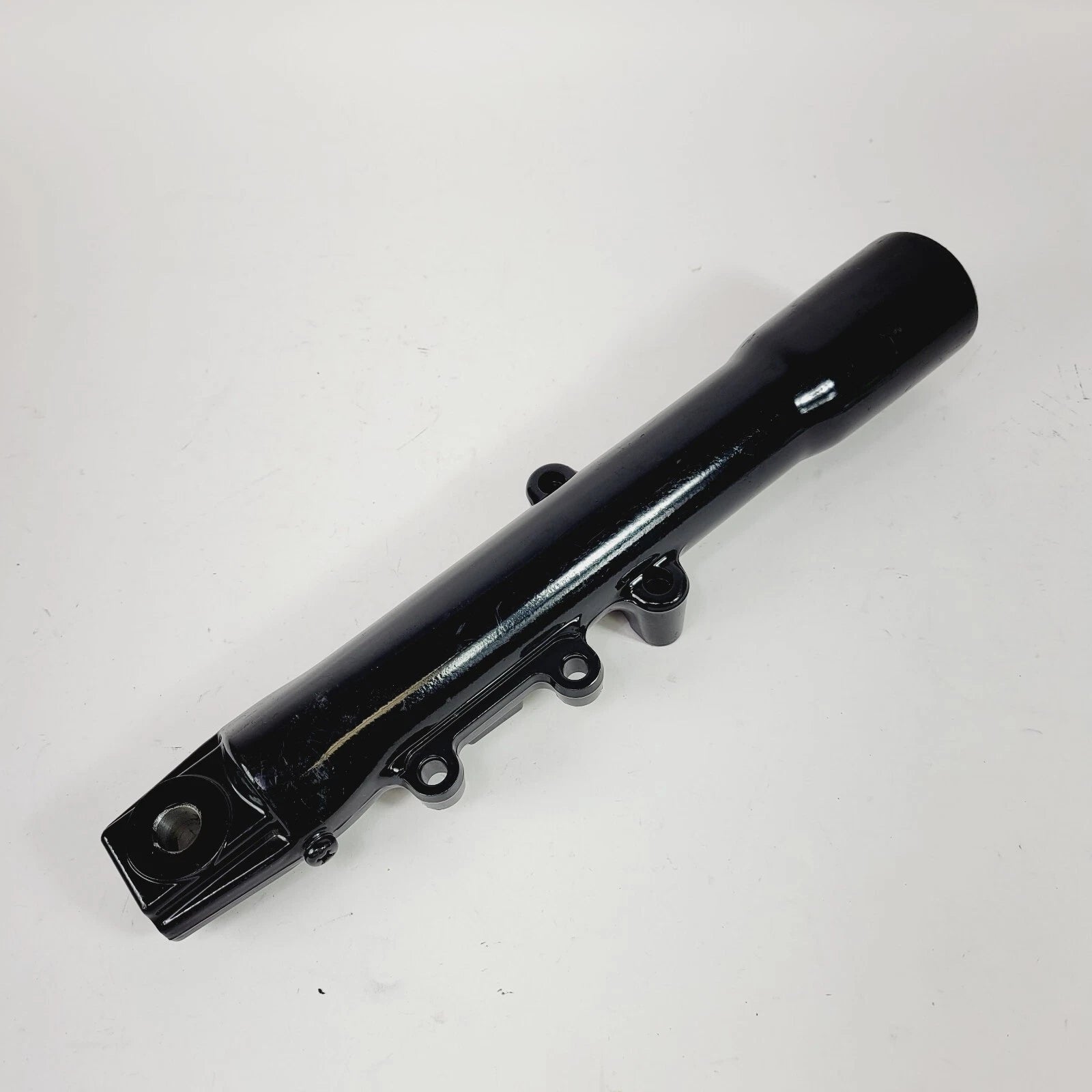 Showa Left Lower Fork Leg for Harley-Davidson Softail (2000–2006) G592-L