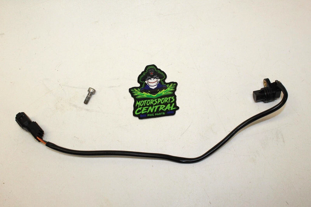 Camshaft Position Sensor for Yamaha 1.8L (OEM 6D3-85896-00-00, 6D3-85896-01-00)
