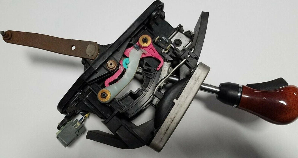 Transmission Shift Assembly with Auto Shift Wood Knob for Lincoln LS (2003–2006)