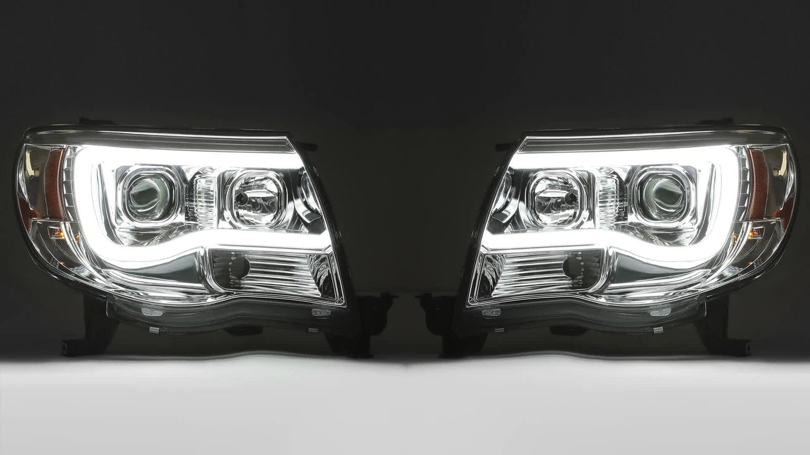 Set of 2 LED Headlights for Toyota Tacoma (2005–2007, 2011)