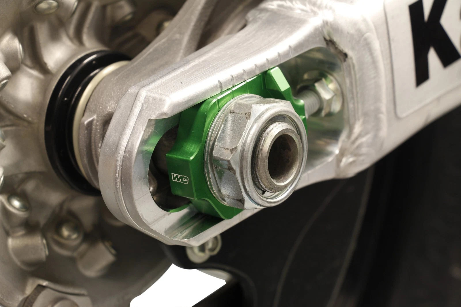 WORKS Axle Blocks Elite for Kawasaki KX250F (2004–2013)