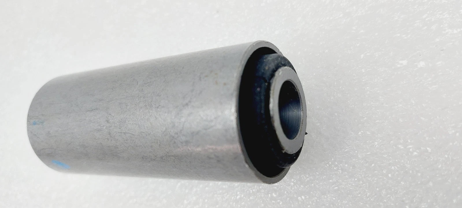 Rear Leaf Spring Bushing for Ford E150 E250 (2003–2014) EOTZ5781B