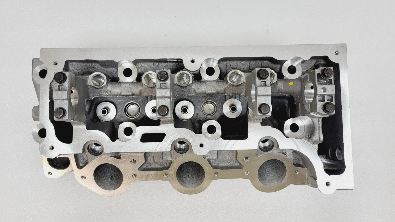 Right Side Cylinder Head for Ford Explorer Mercury Mountaineer (1998–2008) 7U7Z6049A