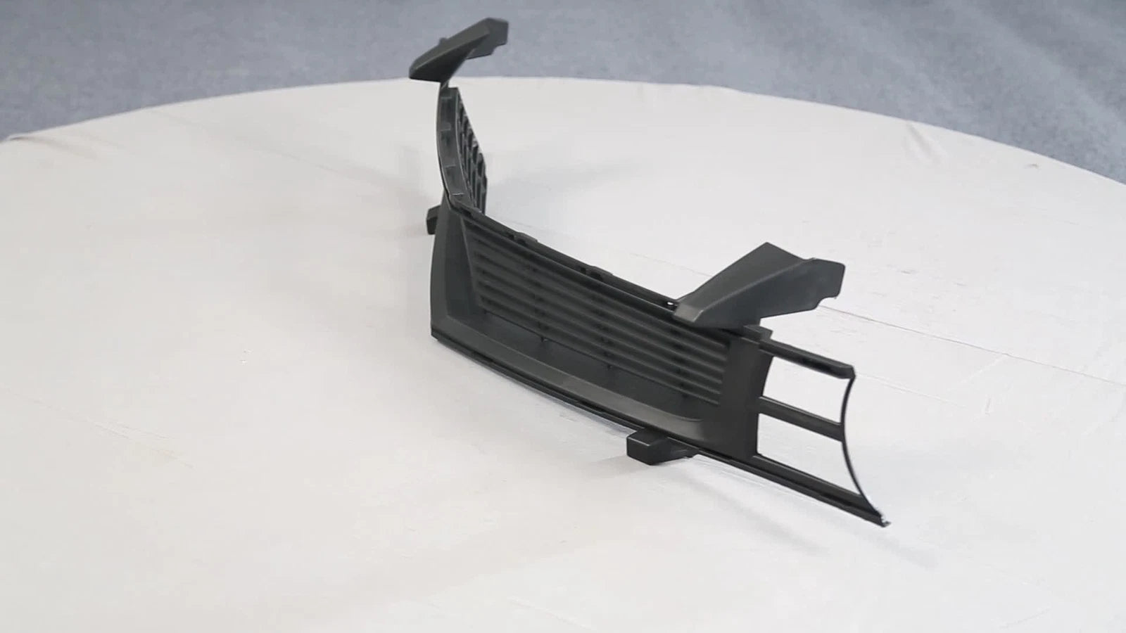 Black Heritage Upper Grille for Chevy Camaro (2010–2015)