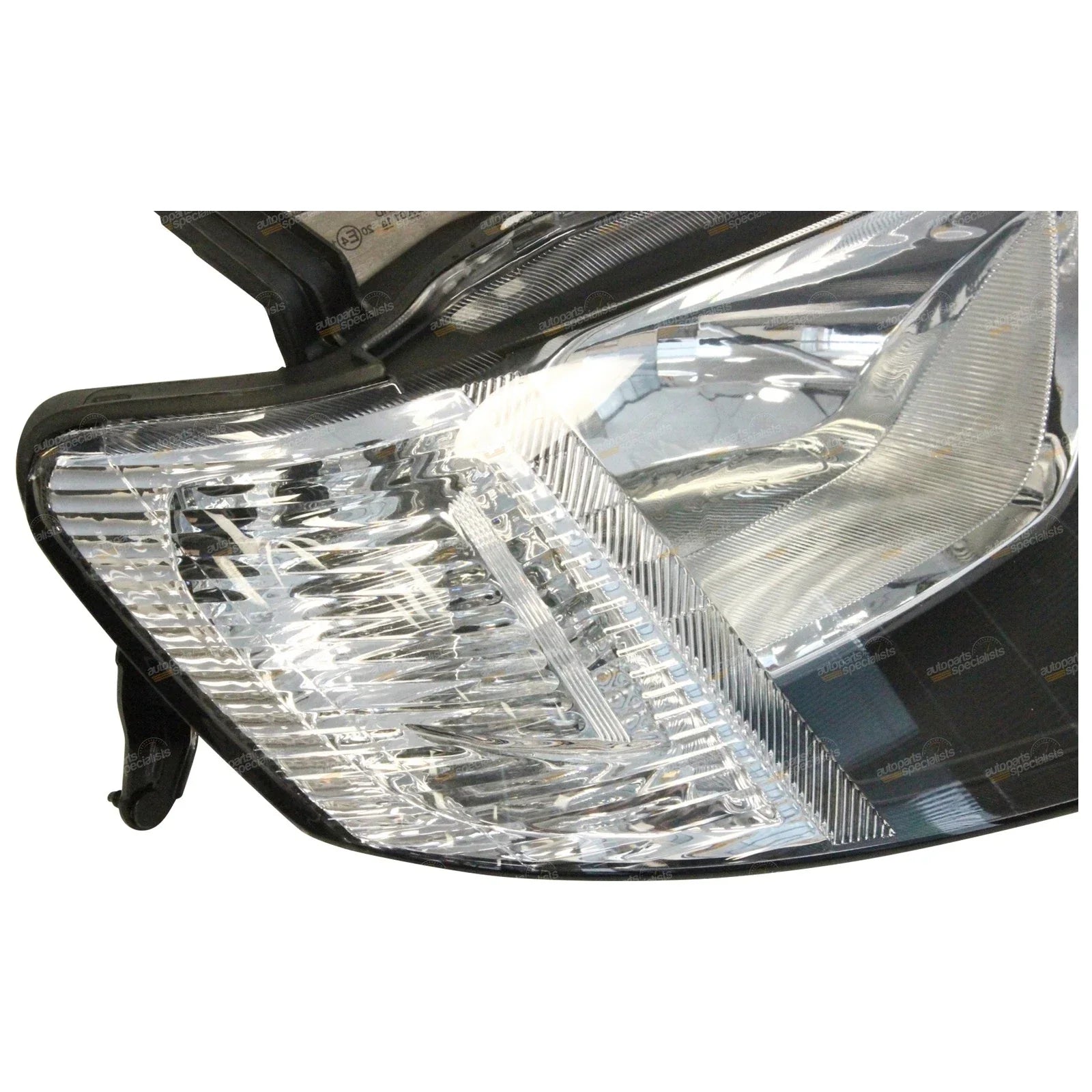 RH Headlight with Clear Flasher for Mitsubishi Triton ML GL GLX (2006 - 2009)