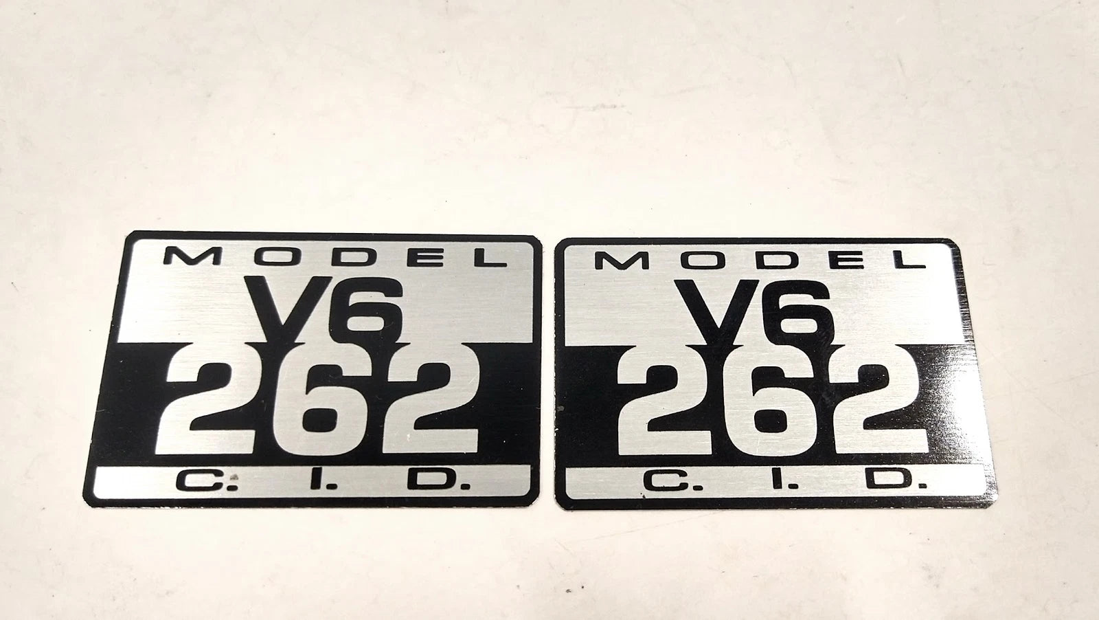 2X Aluminum 262 Decal for Crusader 262 V6 (1990–1995)