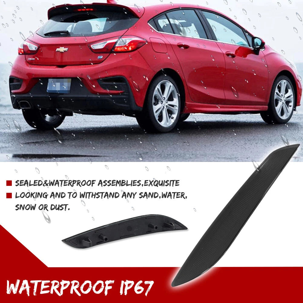 Set of 2 Rear Bumper Light Reflectors for Chevy Cruze (2016–2019)