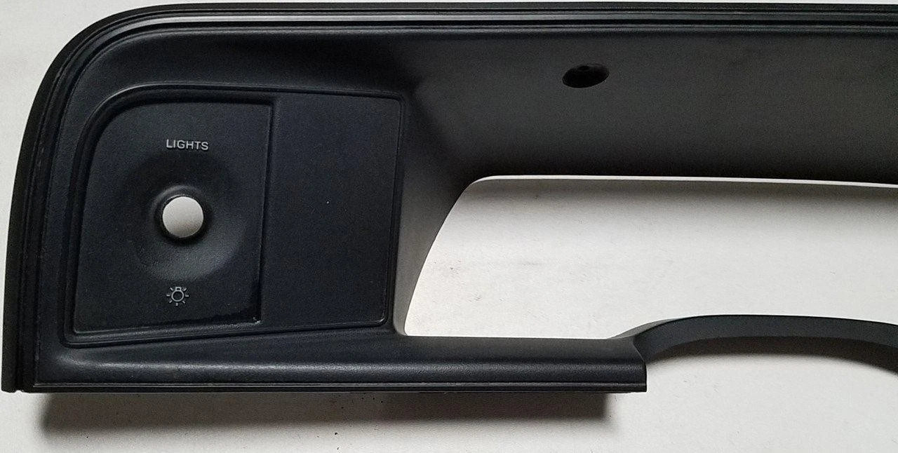 Instrument Cluster Finishing Bezel for Mercury Cougar (1991–1993)