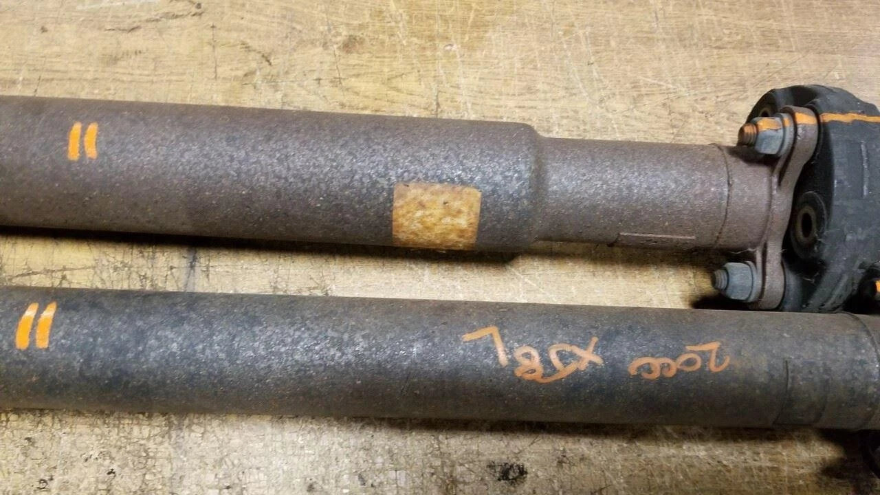 Transmission Drive Shaft for Jaguar XJ8L VDP (1998–2003)