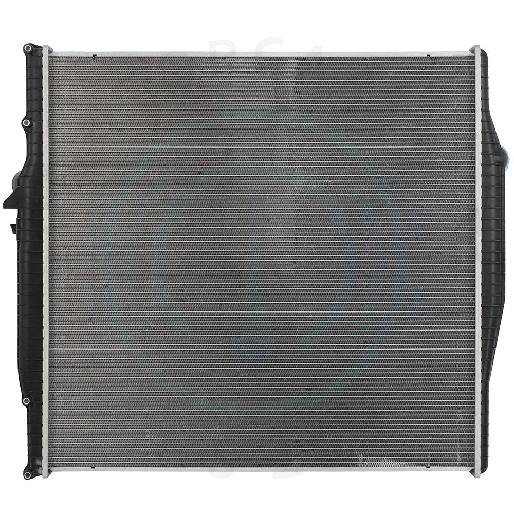 Radiator for Volvo VNL VNM (2003–2009) Mack CHN (2006–2007)