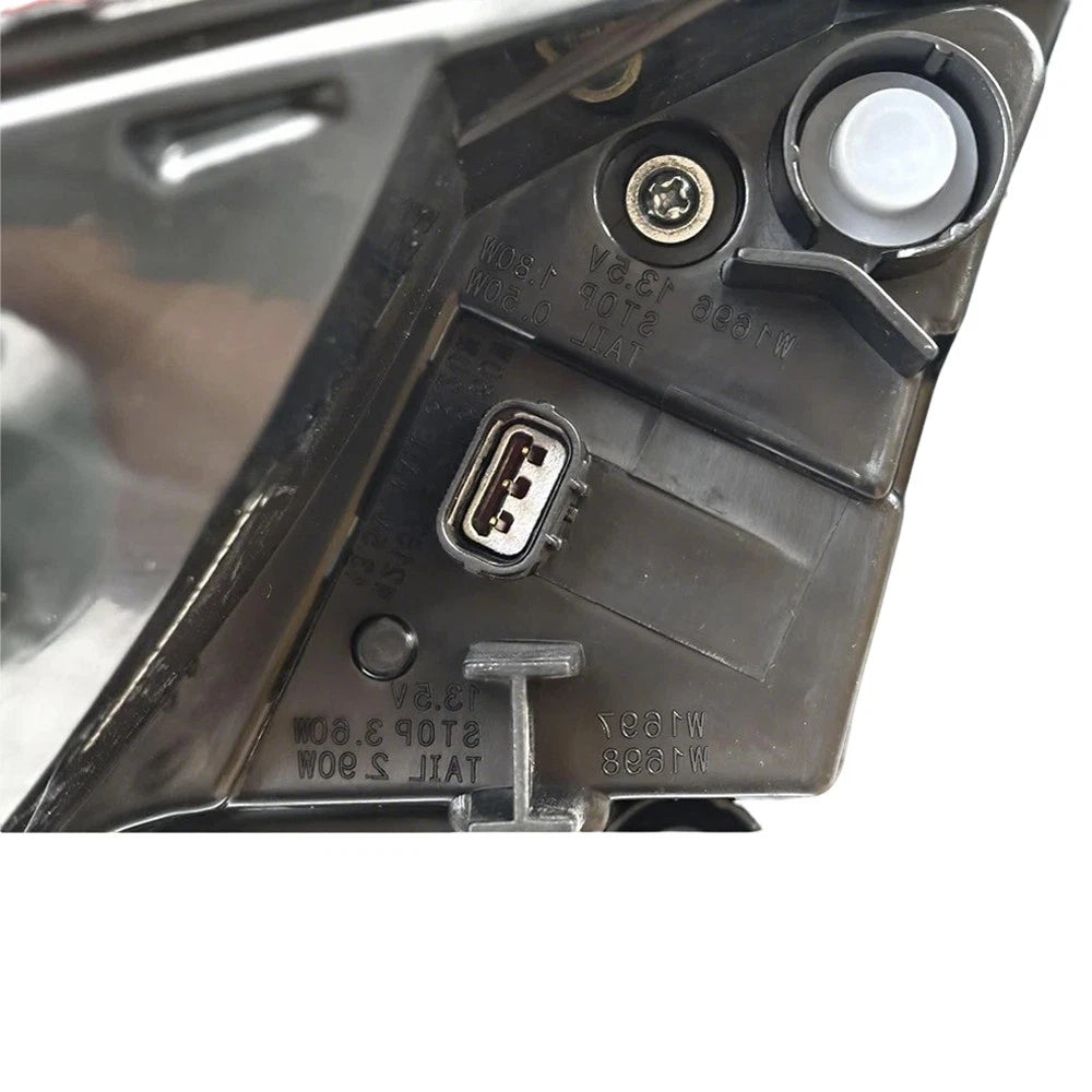 Left Rear Tail Light for Honda Jazz Fit (2014–2021) Halogen