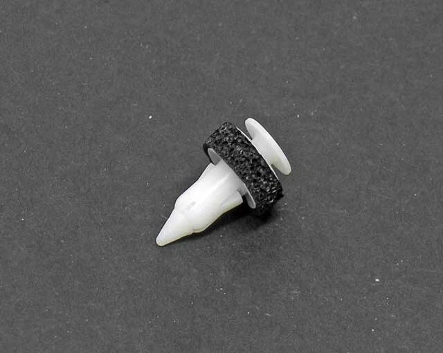 Fastener Clip for Mercedes W163 (1998–2005) 163 988 16 78