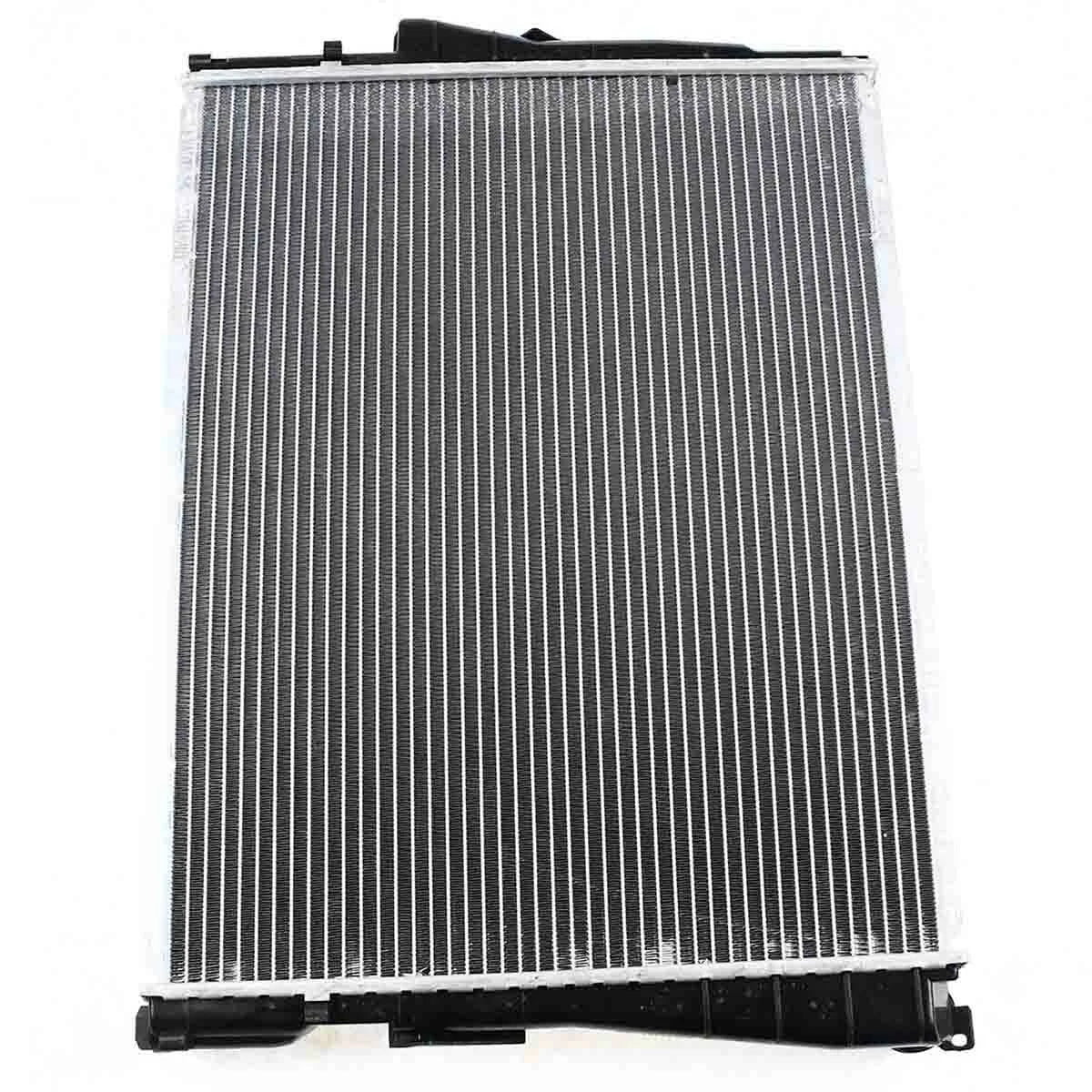 Radiator with Oil Cooler for BMW 320i 323Ci 323i 325i 325xi (2001–2005)