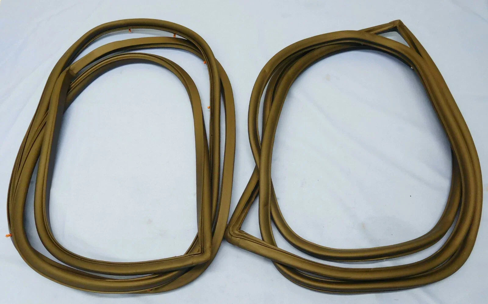 LH & RH Door Rubber Seals for Landcruiser FJ75 Trays & Utes (1984-1989)