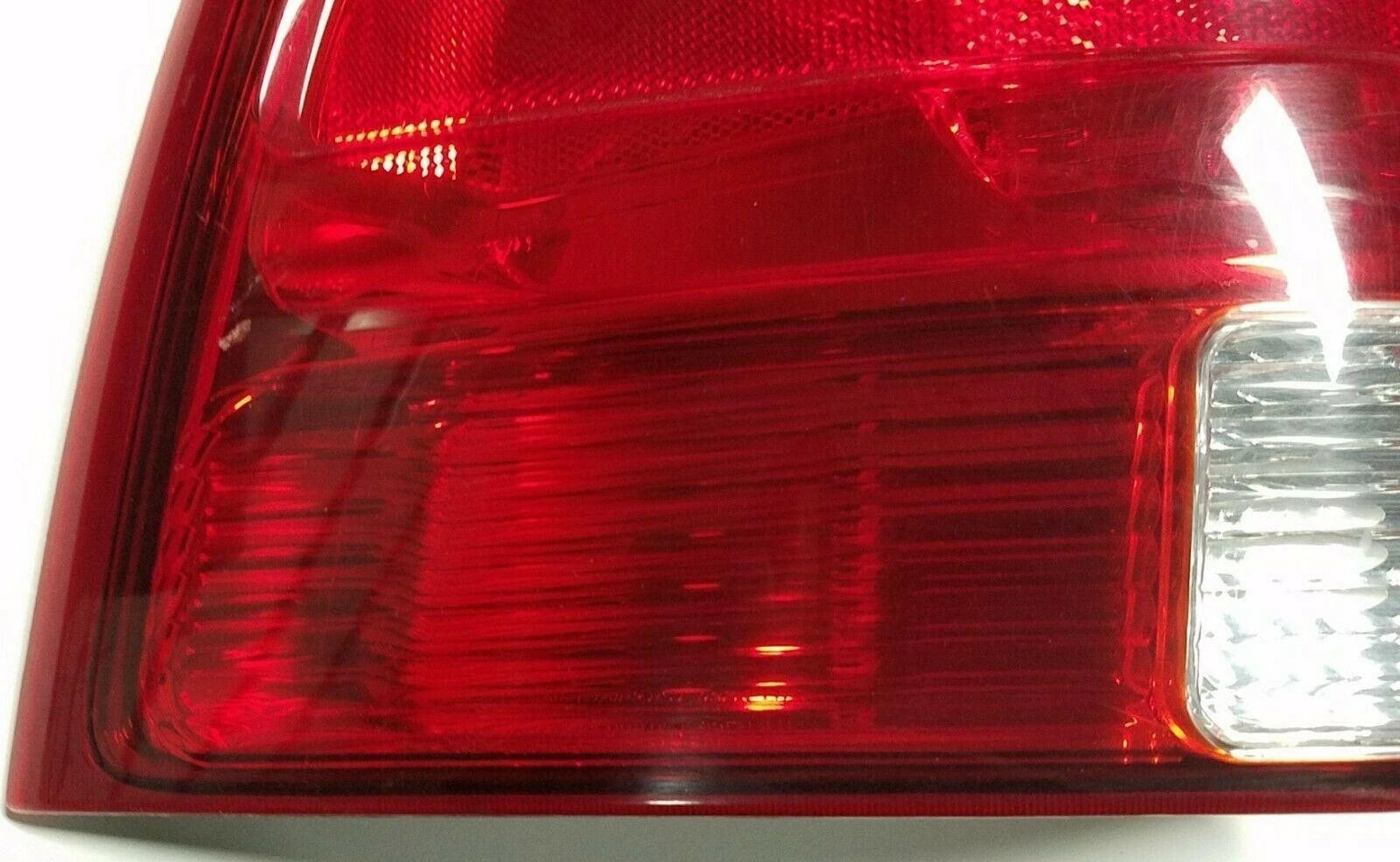 Driver Tail Light for Ford Expedition (2003–2006) 2LIX-13B505-A