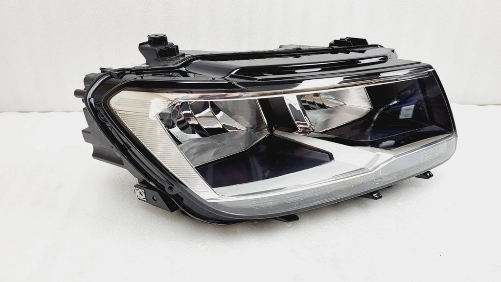 Right Side Halogen Headlight for Volkswagen Tiguan (2018–2021) 5NL941006