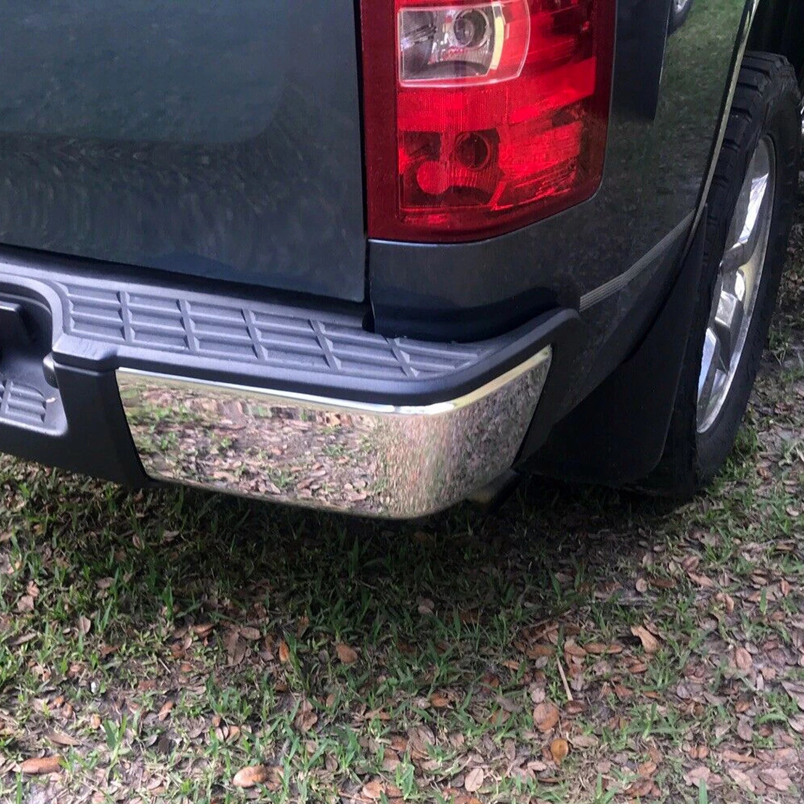 Set of 2 Rear Bumper End Caps for Chevy Silverado GMC Sierra (2007–2014)