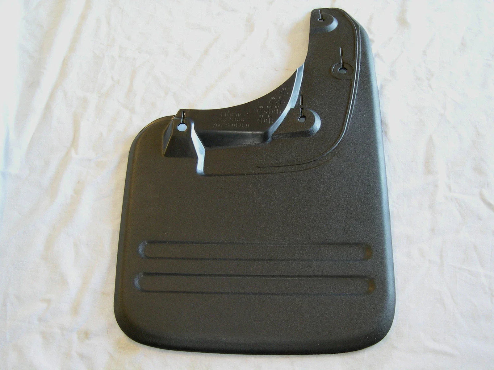 RH Rear Mudflap for Toyota Hilux KUN TGN GGN (2005 - Present)
