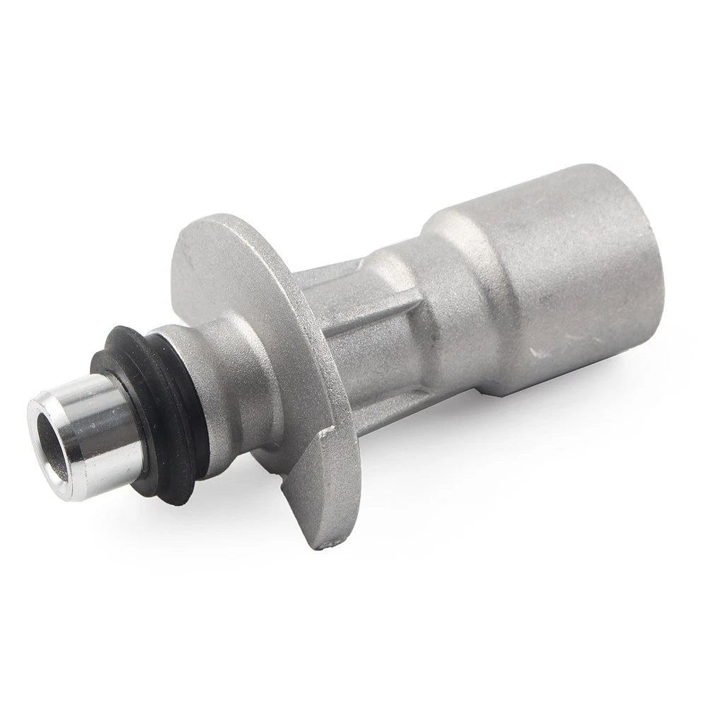 Water Pump Oil Cooler Pipe Adaptor for Land Rover LR4 (2010–2016) LR028136
