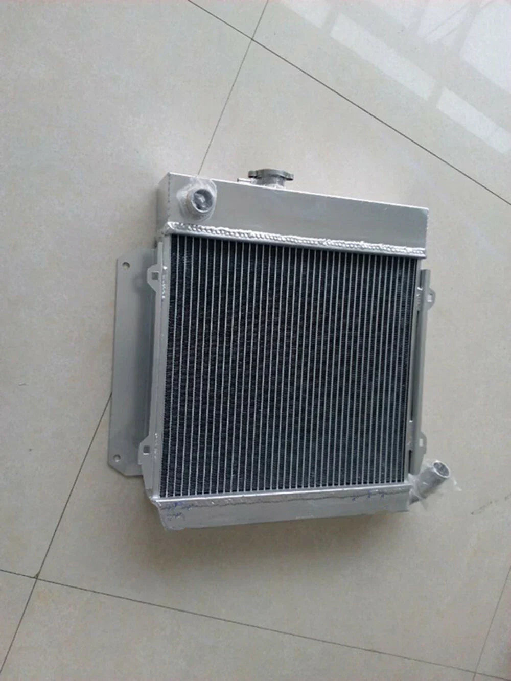 Aluminum Alloy Radiator for BMW E10 2002/1802/1602/1600/1502 TII/TURBO (1968-1977)