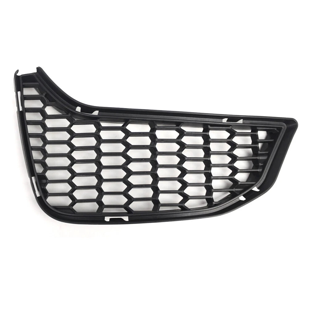 Right Front Bumper Fog Light Grille for BMW M3 M4 F80 F82 F83 LCI (2012–2018)