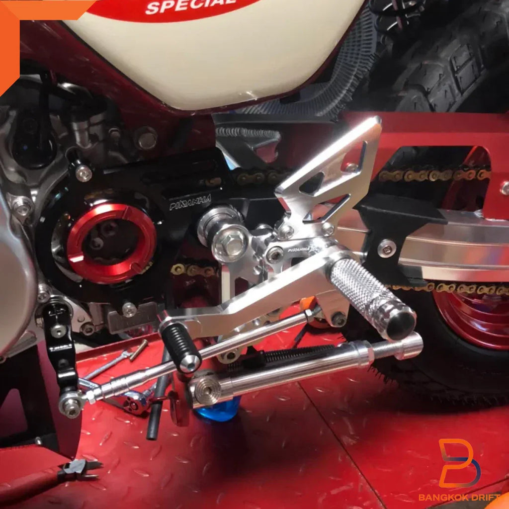 Silver Adjustable Rear Footpegs for Honda Monkey 125, Grom MSX125 (2018-2023)