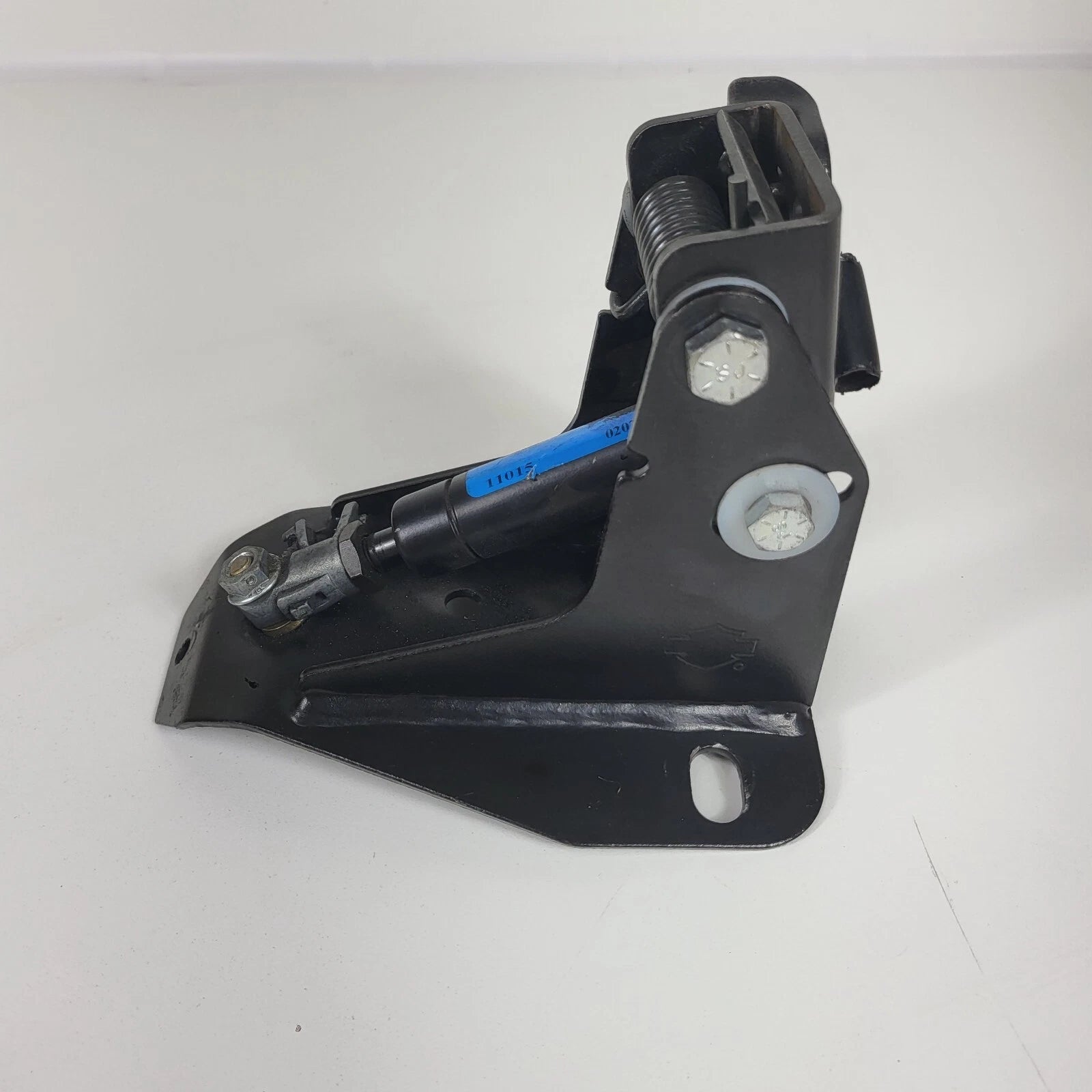 Adjustable Rider Backrest Mount Bracket for Harley-Davidson (P/N 52622-03)