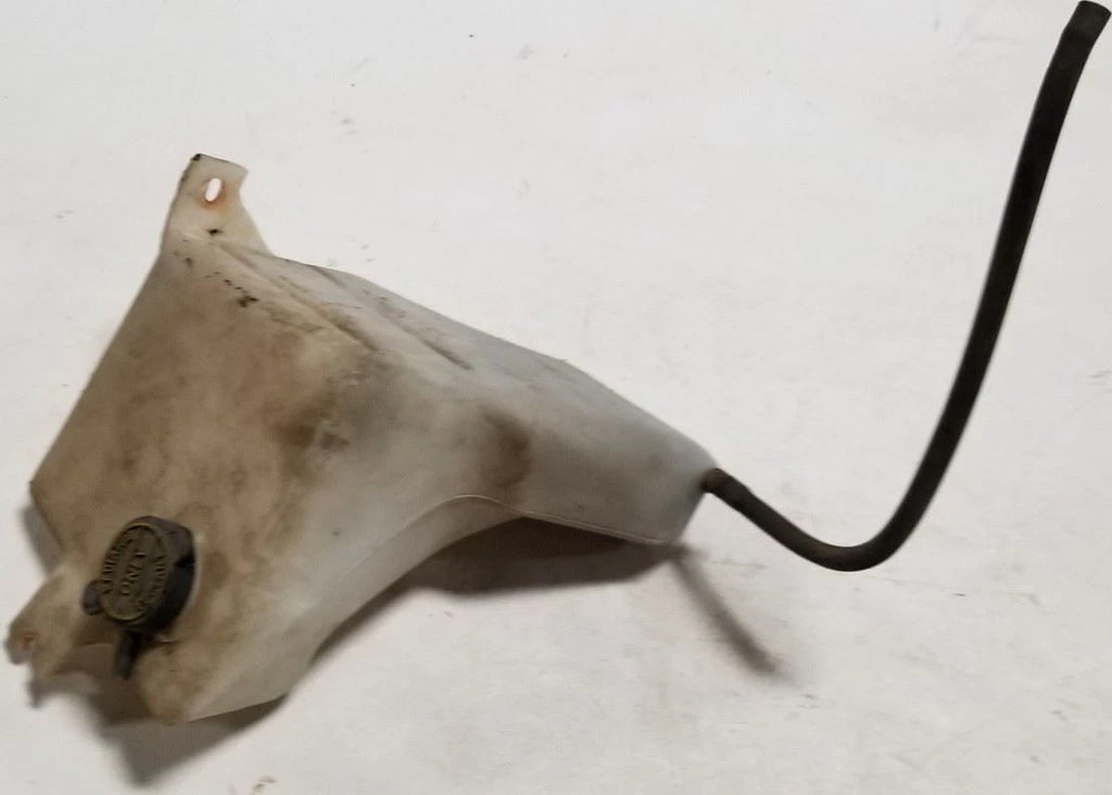Coolant Overflow Tank w/o Low Level Sensor for Ford Thunderbird Cougar (1994–1997)