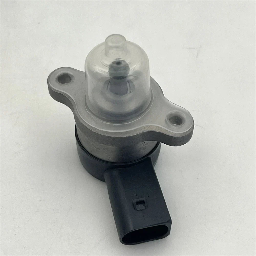 Fuel Injection Pressure Regulator Valve for Benz Jeep Dodge (2005-2010)