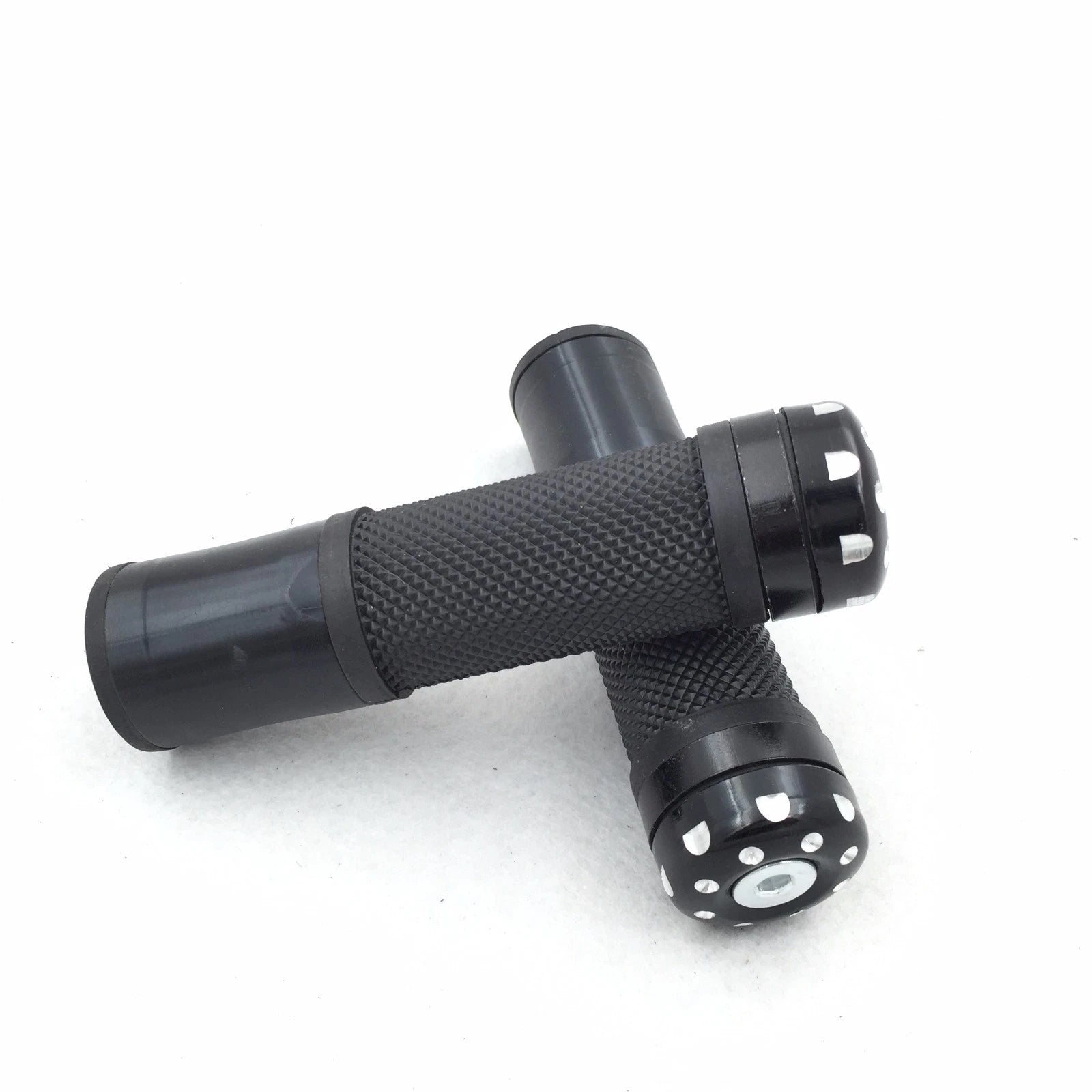 7/8" Black Rubber Handlebar Grip for Suzuki GSXR 600, Hayabusa, CB1300, CB600F