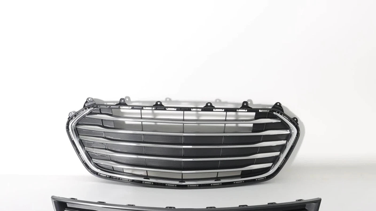 Front Grille for Chevrolet Trax (2017–2020) Replacement Black