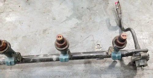 Fuel Rail with Injectors for Jaguar XJ8 J8L VDP 4.0L V8 (1999–2003)