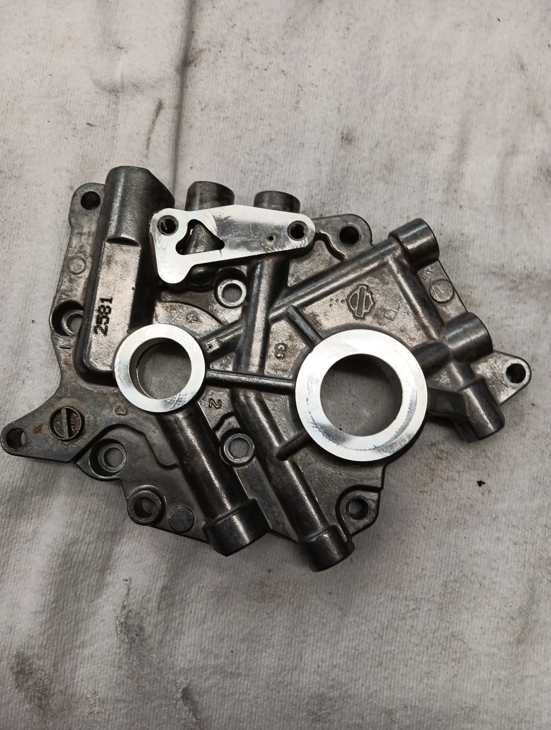 Cam Chest Plate for Harley-Davidson Ultra Limited FLHTK (2021) #25400131