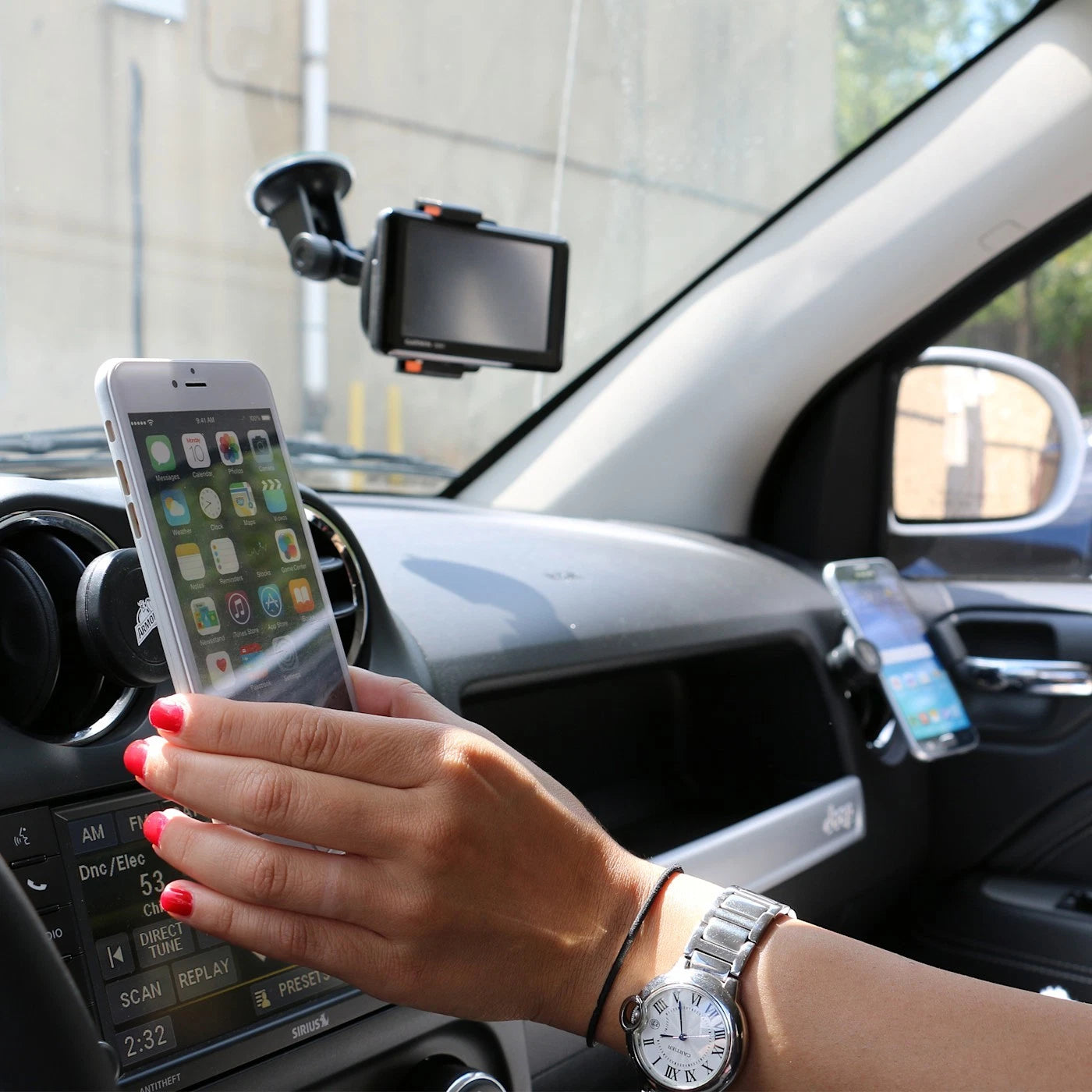 Smartphone Mount for Universal Vehicles ( before purchase)
