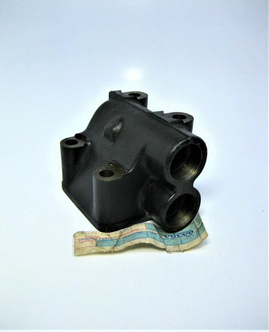Exhaust Manifold End Cover Cap for Volvo Penta AQ165/AQ170 (OEM 859897)